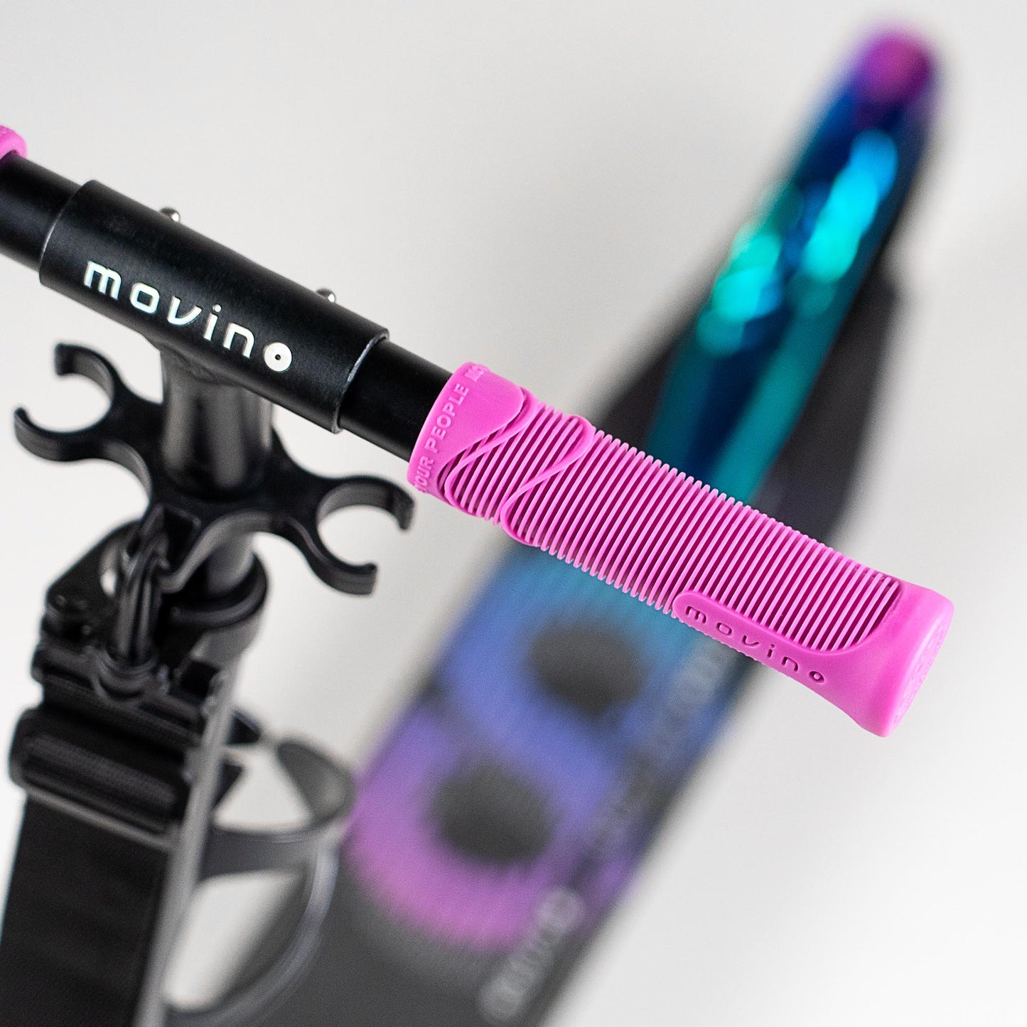 Movino Infinity (black-rainbow)